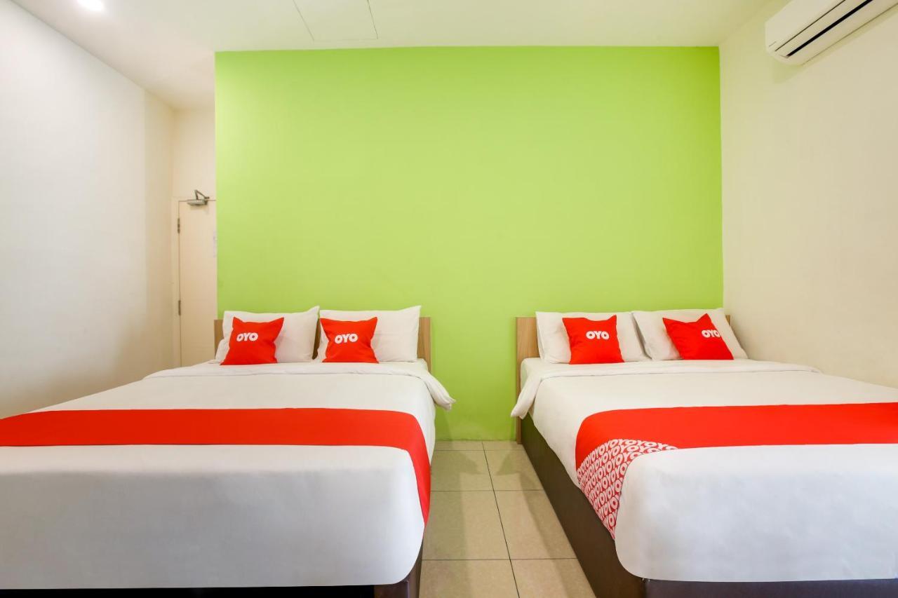 Oyo 89677 Sunflower Hotel Seremban Exterior foto