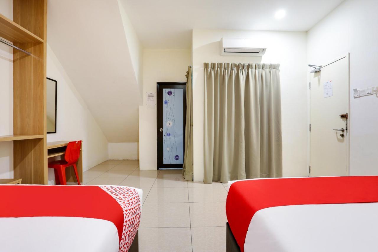Oyo 89677 Sunflower Hotel Seremban Exterior foto